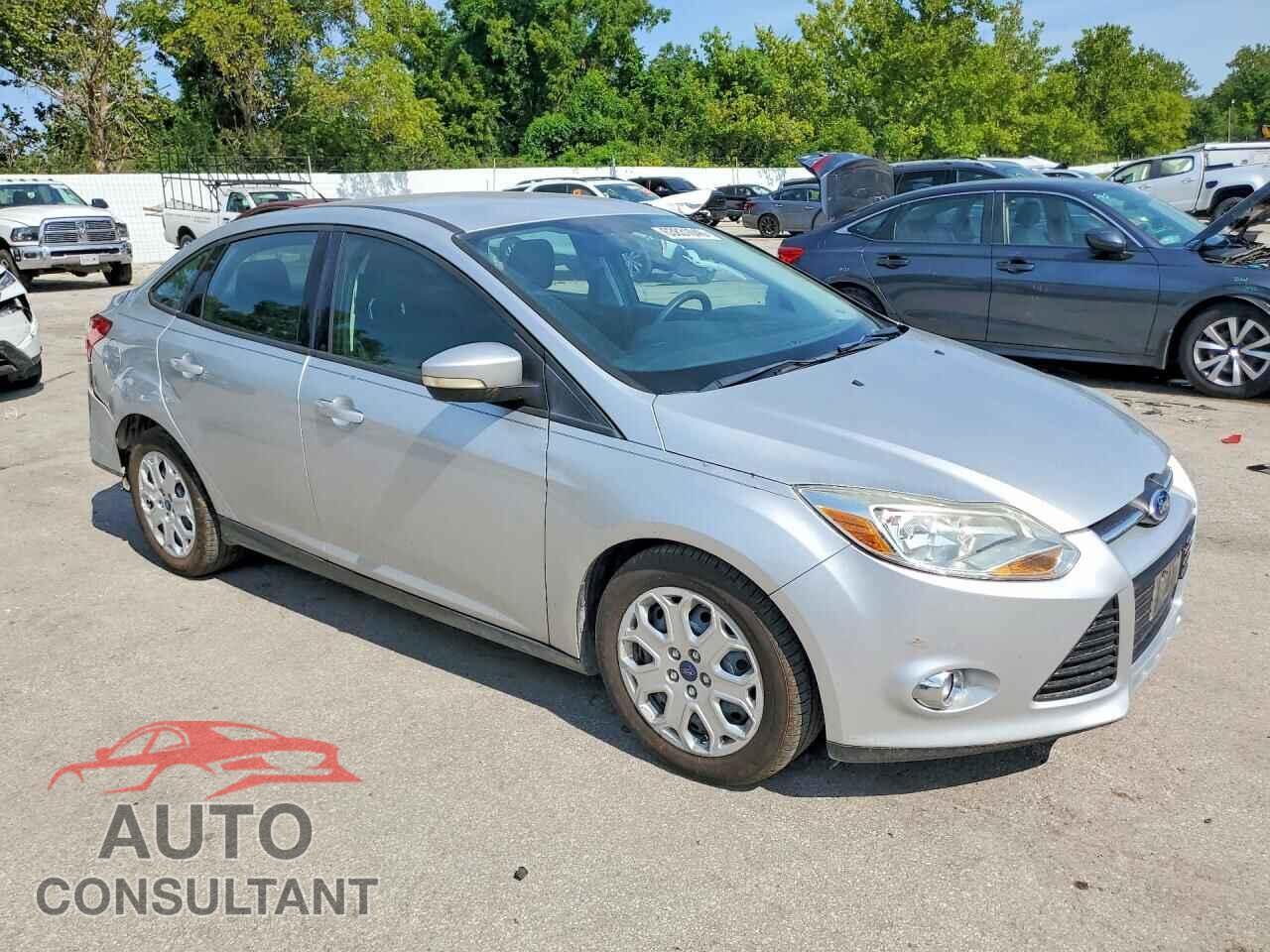 FORD FOCUS 2012 - 1FAHP3F28CL294717