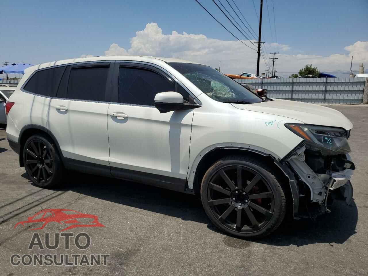 HONDA PILOT 2017 - 5FNYF5H50HB018462