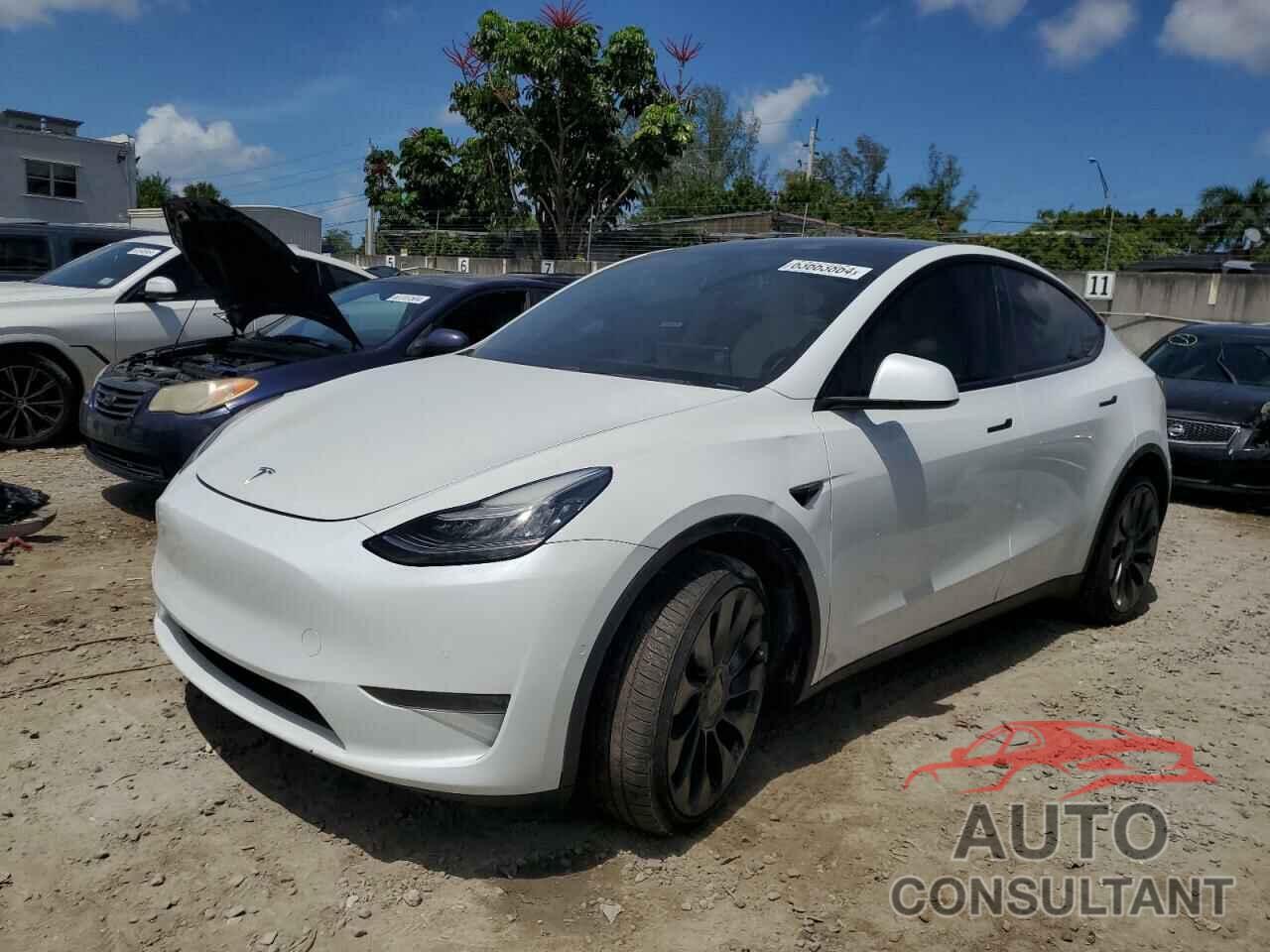 TESLA MODEL Y 2020 - 5YJYGDEE6LF042706