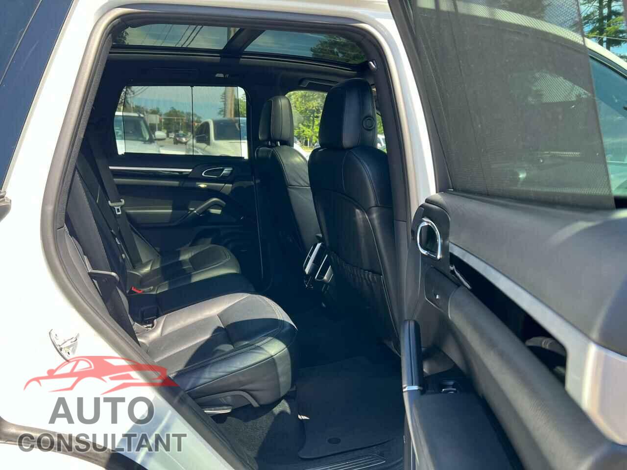 PORSCHE CAYENNE 2016 - WP1AE2A21GLA62046