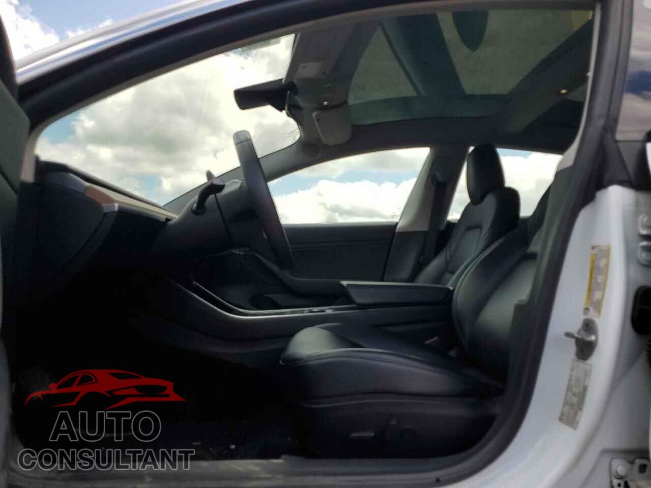 TESLA MODEL 3 2019 - 5YJ3E1EAXKF466853