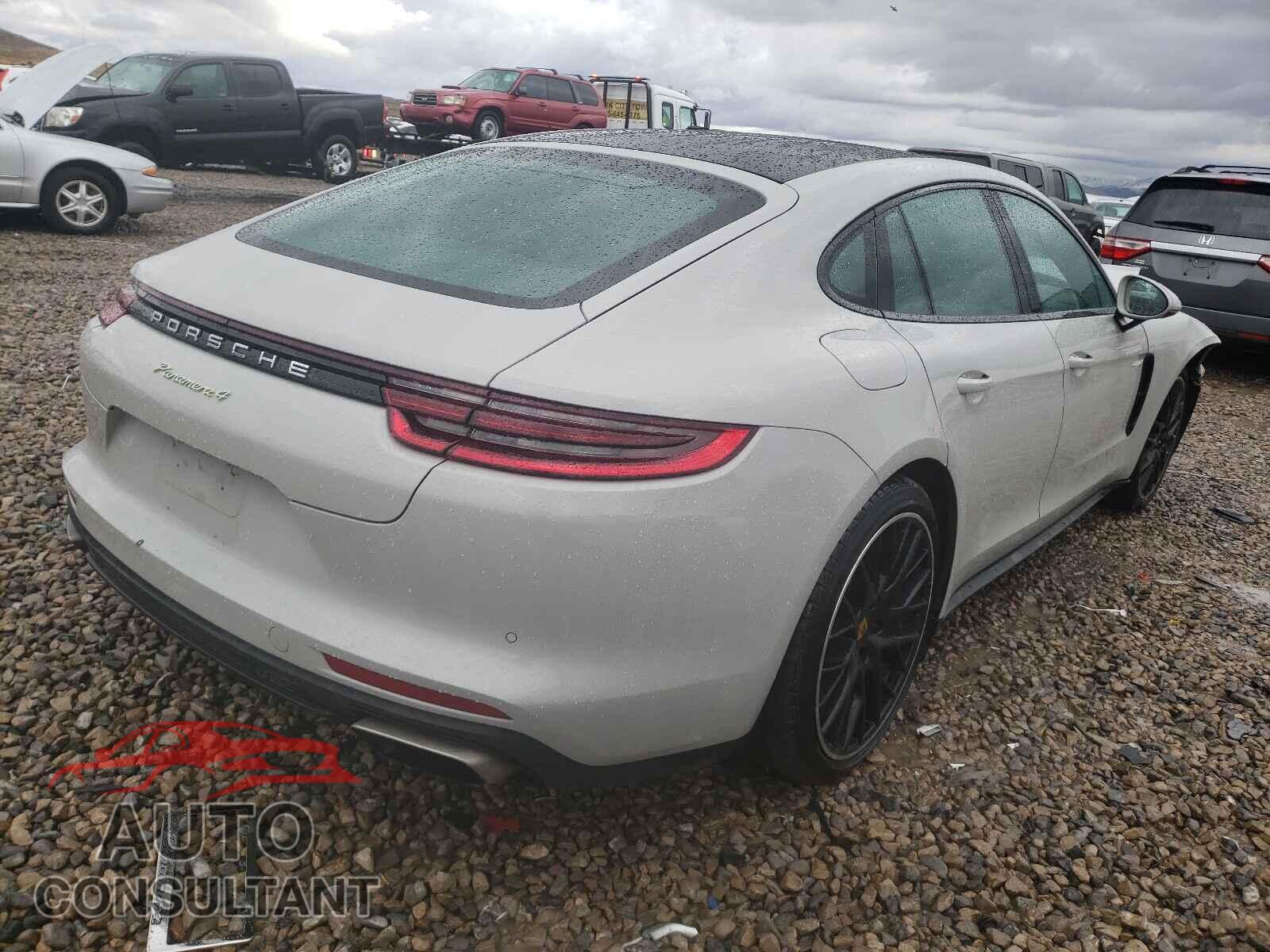 PORSCHE PANAMERA 2018 - WP0AE2A79JL127083
