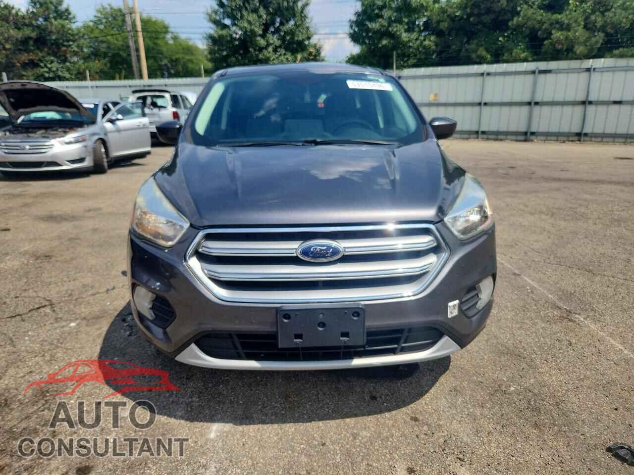 FORD ESCAPE 2017 - 1FMCU9GD7HUC04552