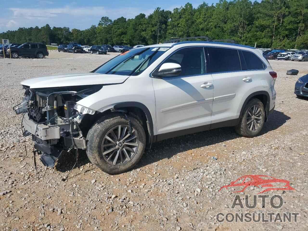 TOYOTA HIGHLANDER 2019 - 5TDJZRFH9KS570140