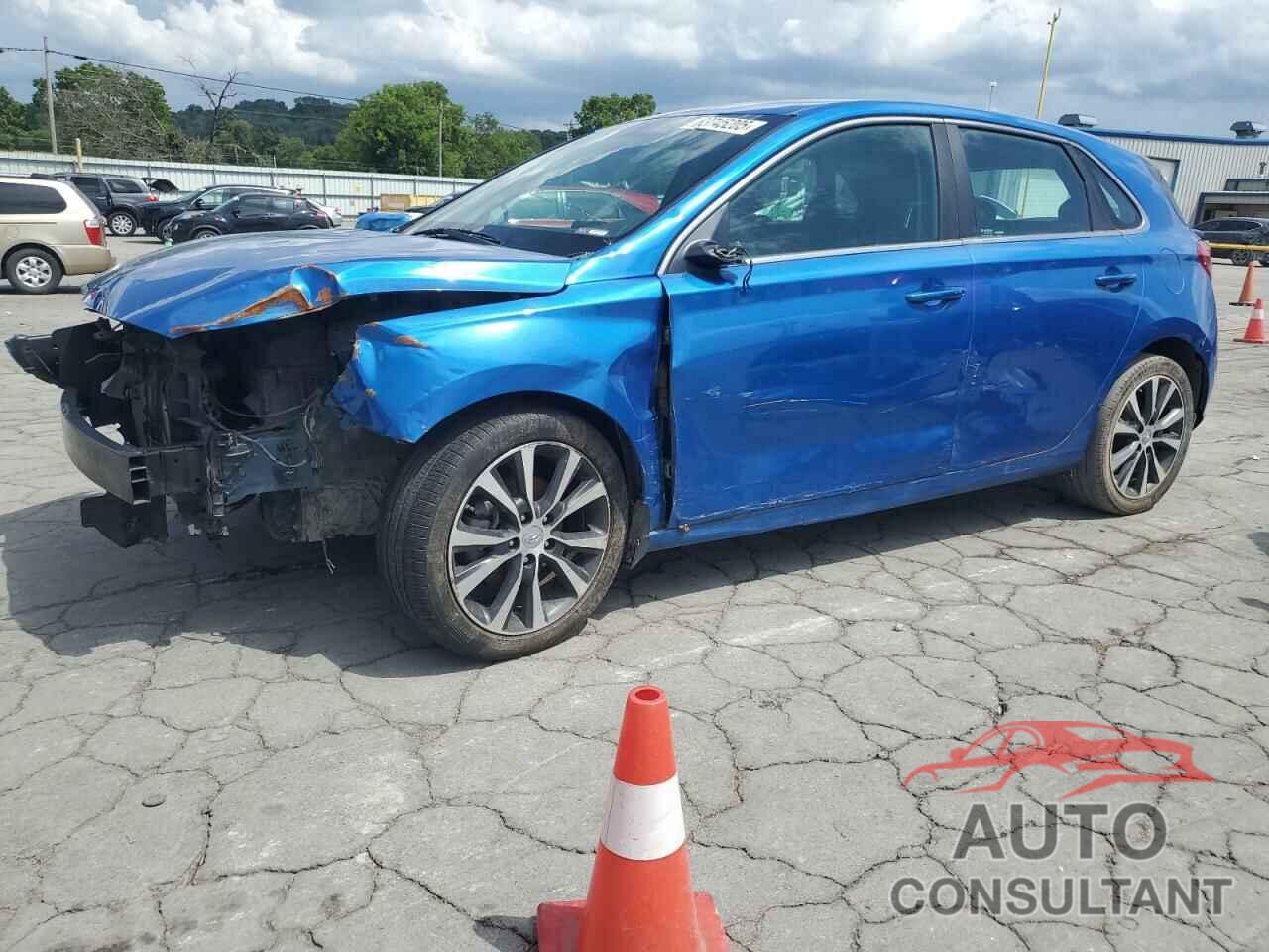HYUNDAI ELANTRA 2018 - KMHH35LE1JU016390
