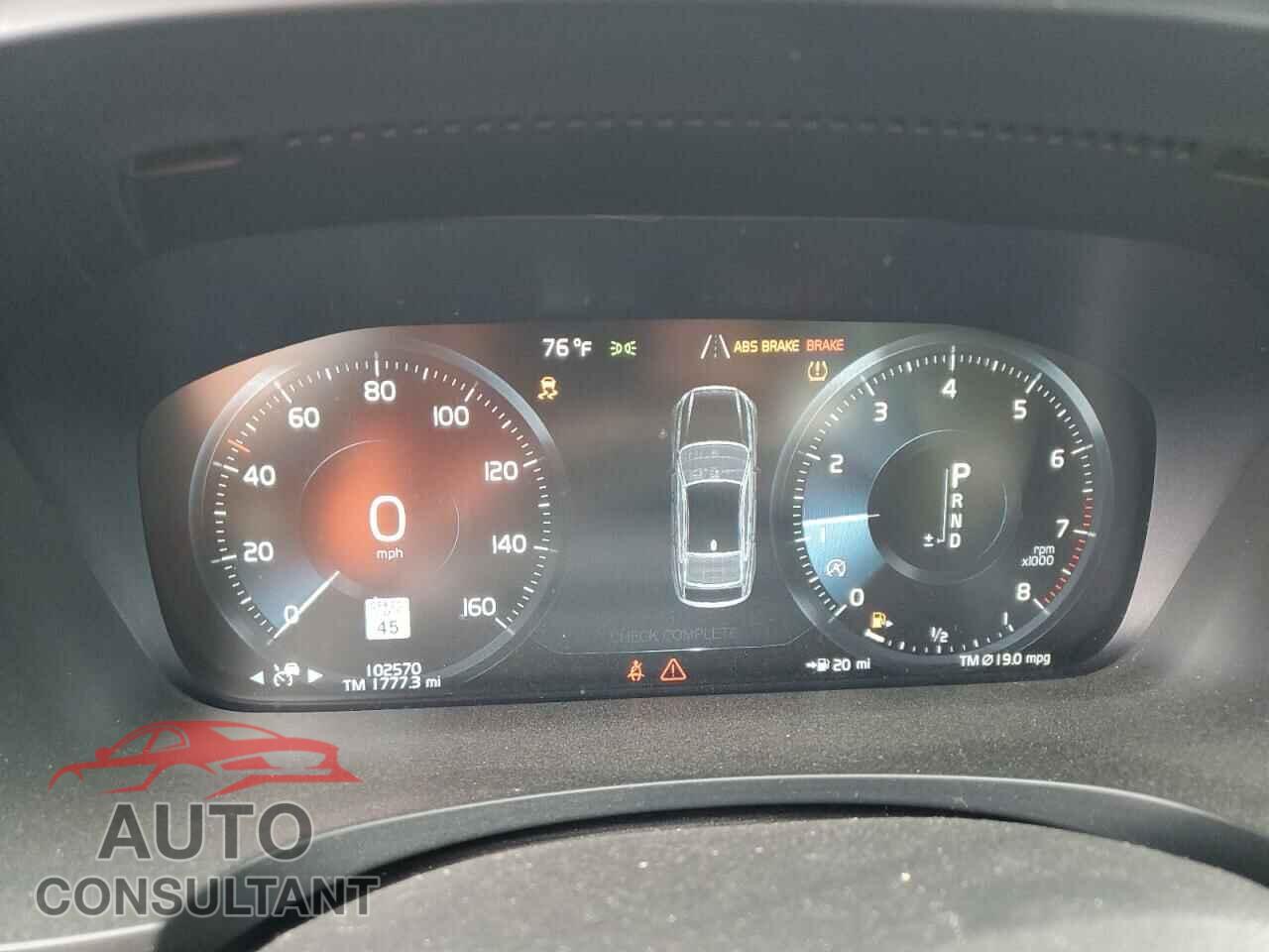 VOLVO S90 2018 - LVY982AK2JP020425