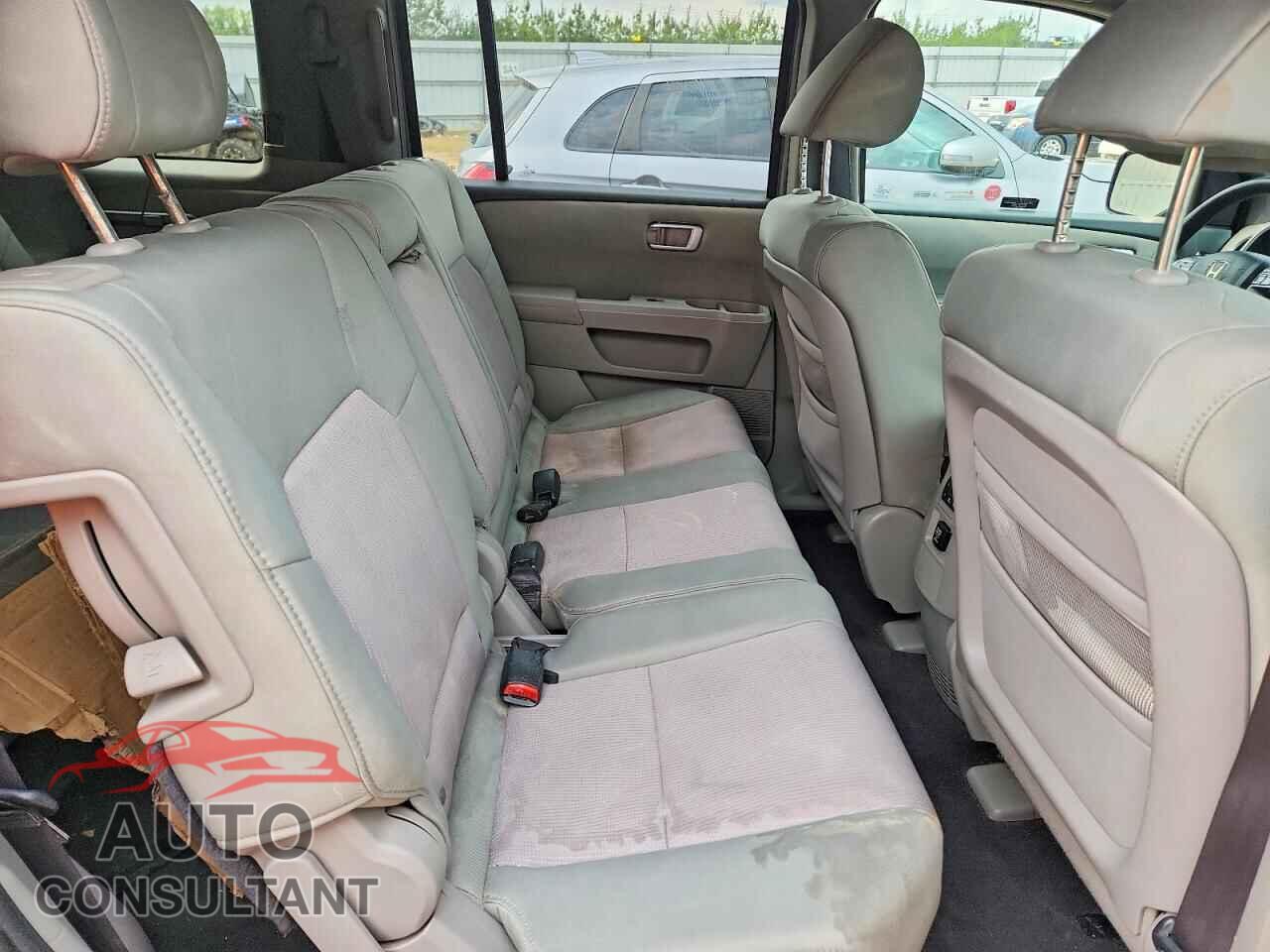 HONDA PILOT 2010 - 5FNYF4H46AB502398
