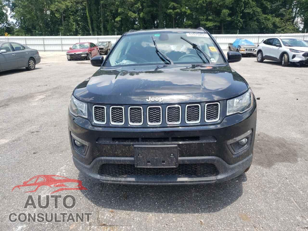 JEEP COMPASS 2018 - 3C4NJDBB2JT479776