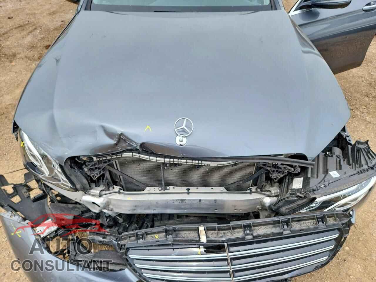 MERCEDES-BENZ E-CLASS 2017 - WDDZF4KB3HA169534