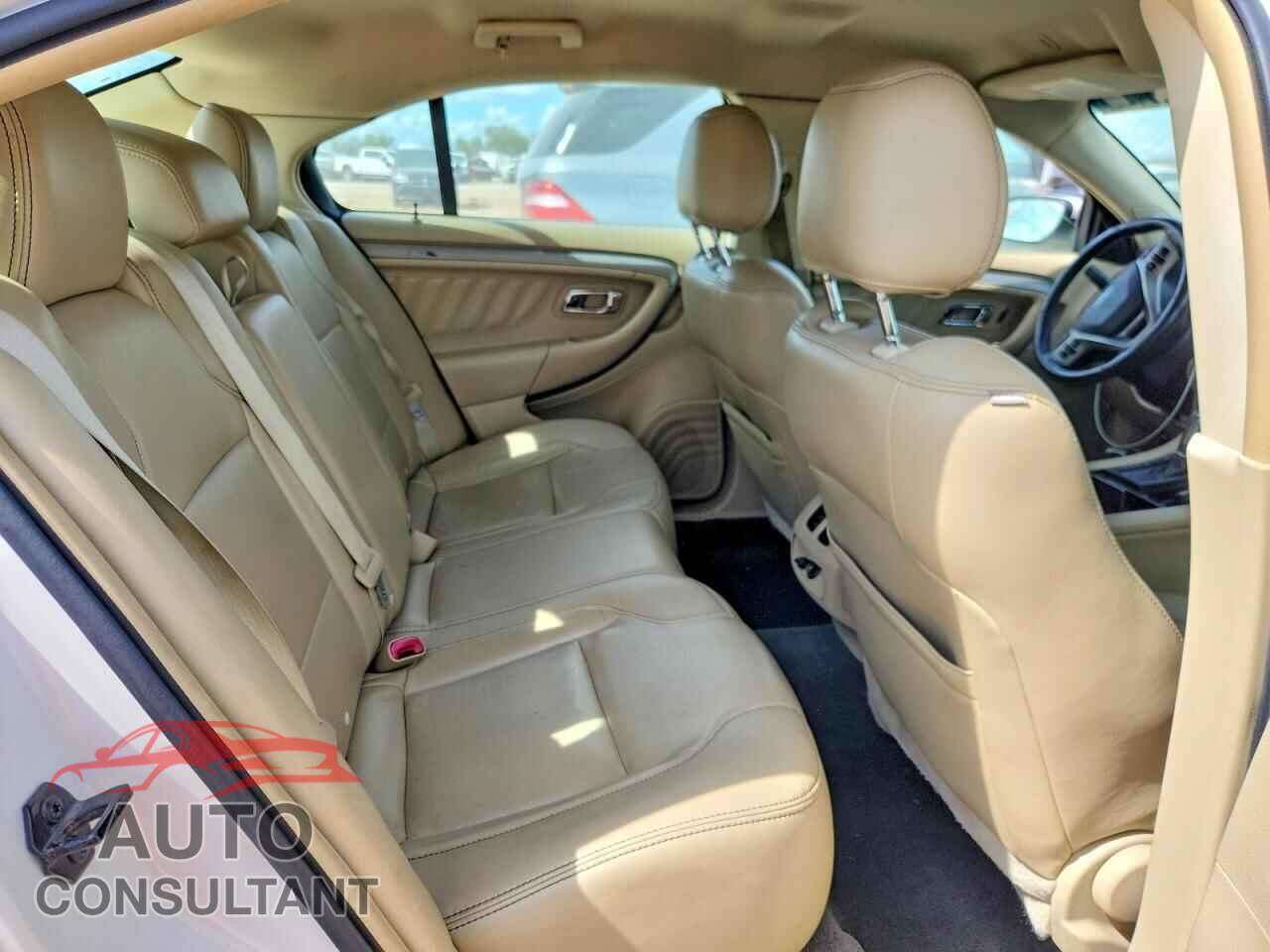 FORD TAURUS 2013 - 1FAHP2E80DG116343