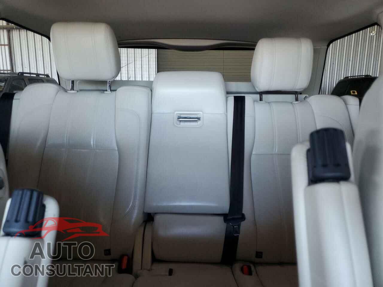 LAND ROVER RANGEROVER 2015 - SALGS2VF9FA230844