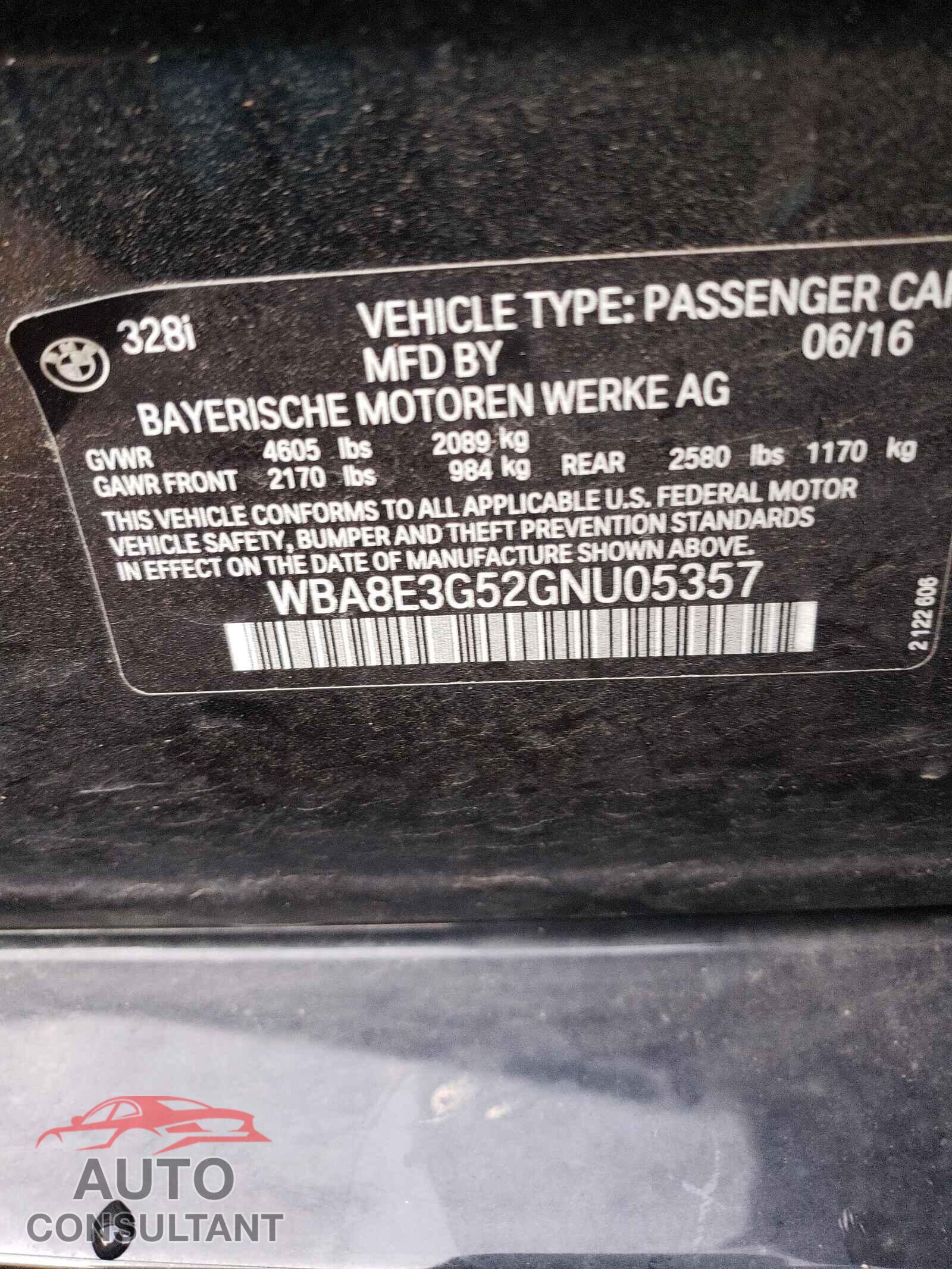 BMW 3 SERIES 2016 - WBA8E3G52GNU05357