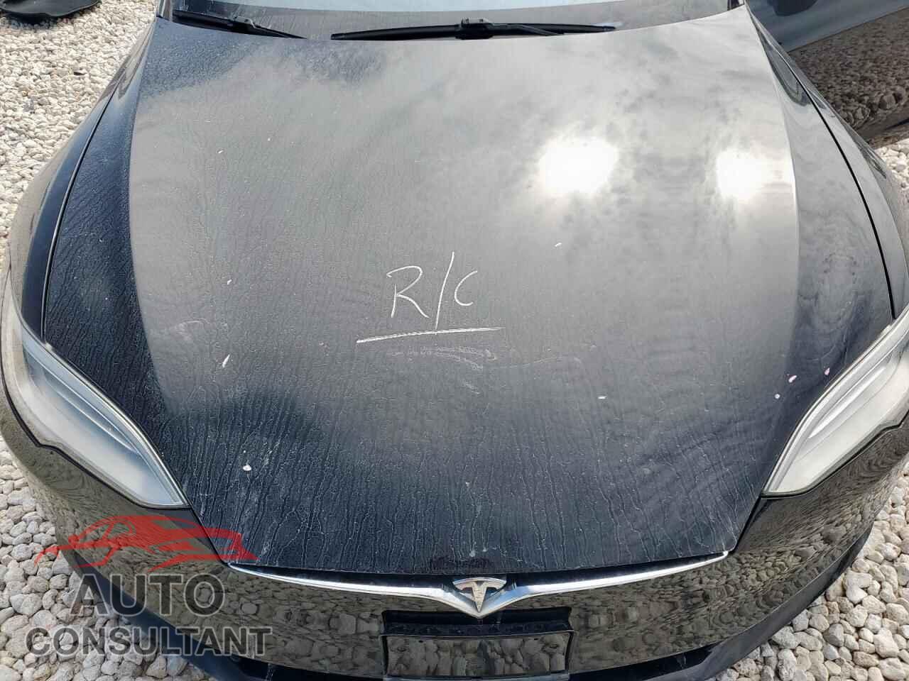 TESLA MODEL S 2020 - 5YJSA1E47LF364073
