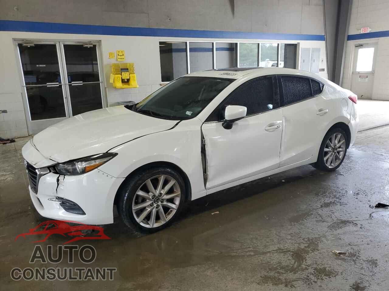 MAZDA 3 2017 - 3MZBN1V76HM115343