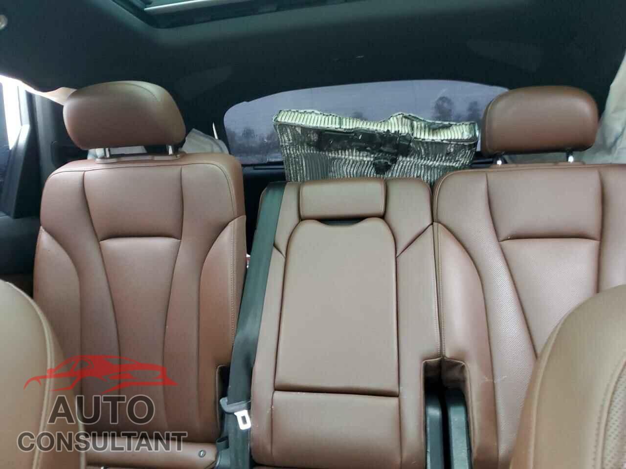AUDI Q7 2018 - WA1VAAF71JD044896