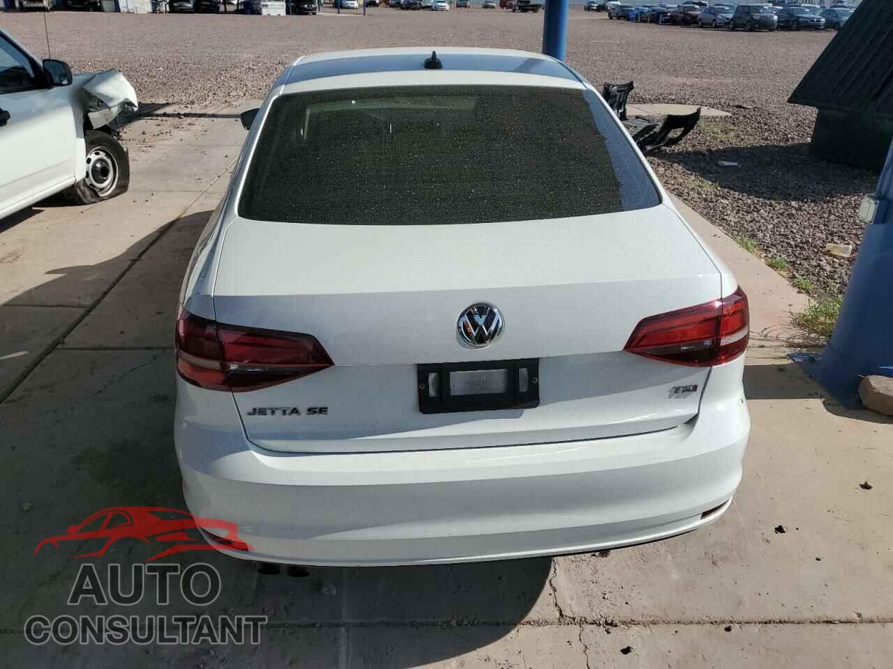 VOLKSWAGEN JETTA 2018 - 3VWDB7AJ0JM211237