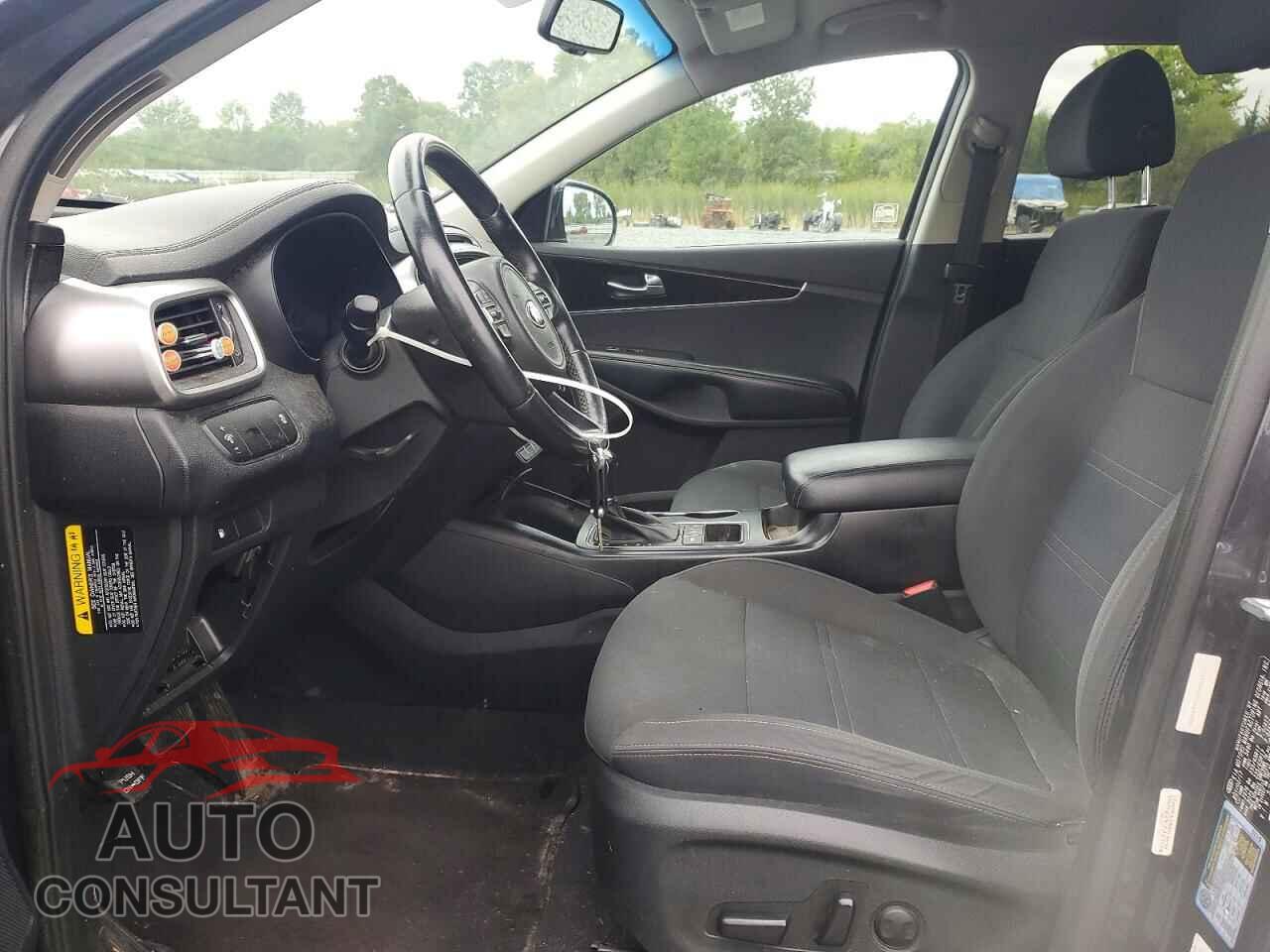 KIA SORENTO 2018 - 5XYPGDA30JG349892