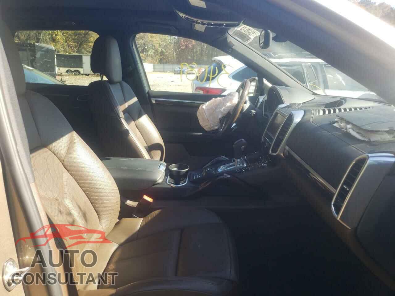 PORSCHE CAYENNE 2016 - WP1AE2A23GLA63828