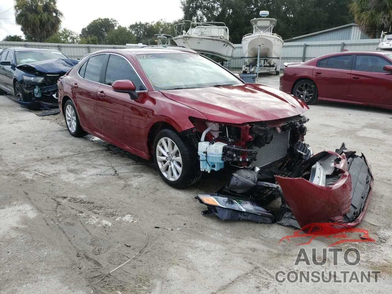 TOYOTA CAMRY 2018 - 4T1B11HK6JU638177