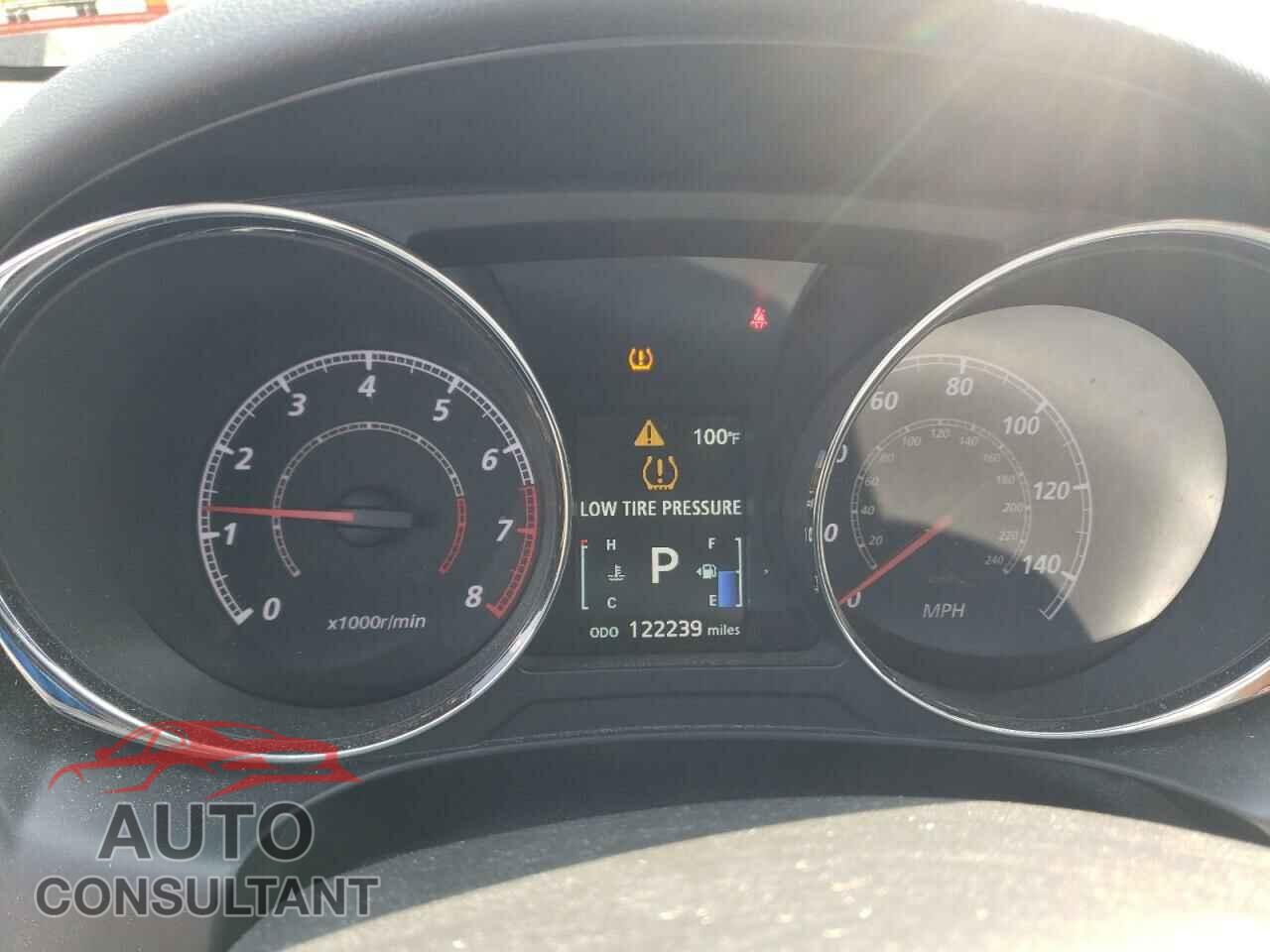 MITSUBISHI OUTLANDER 2018 - JA4AR3AW3JU001663