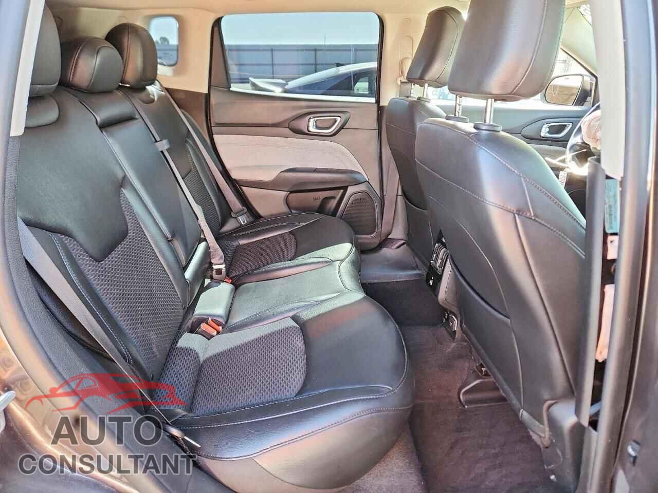 JEEP COMPASS 2022 - 3C4NJCBB7NT106703