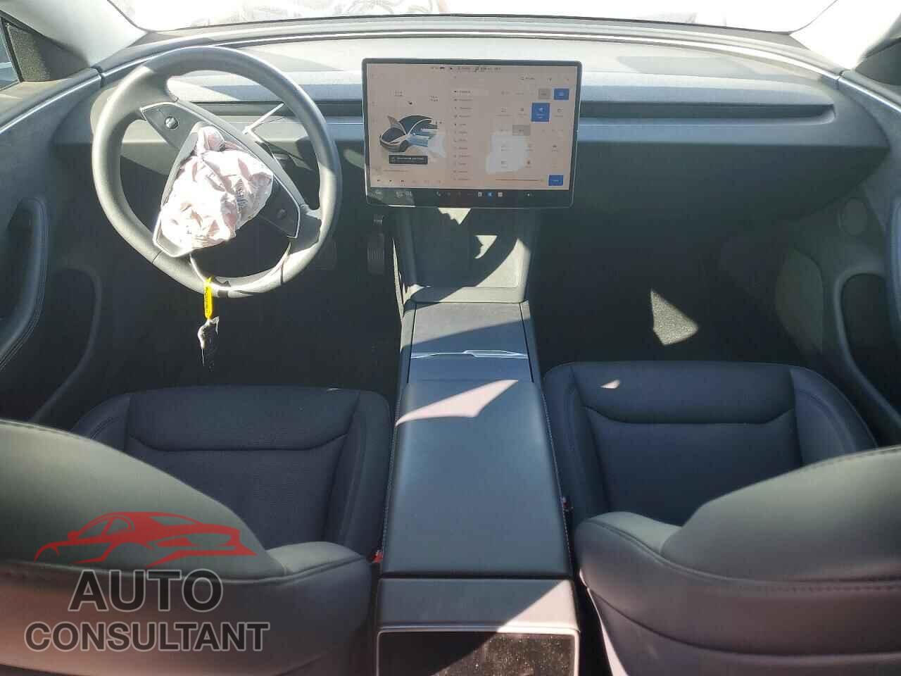 TESLA MODEL 3 2024 - 5YJ3E1EB6RF772600