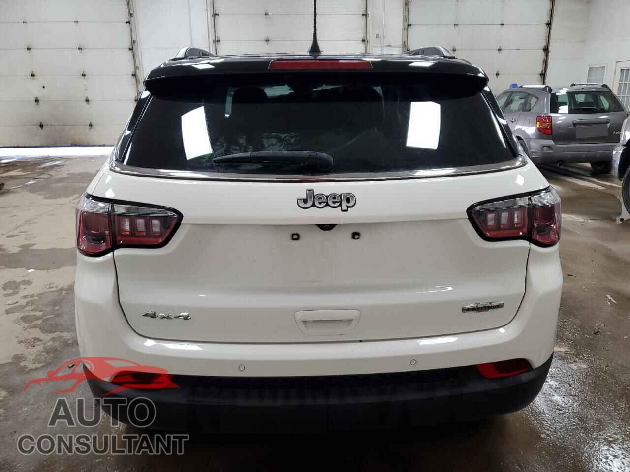 JEEP COMPASS 2020 - 3C4NJDBB2LT228095