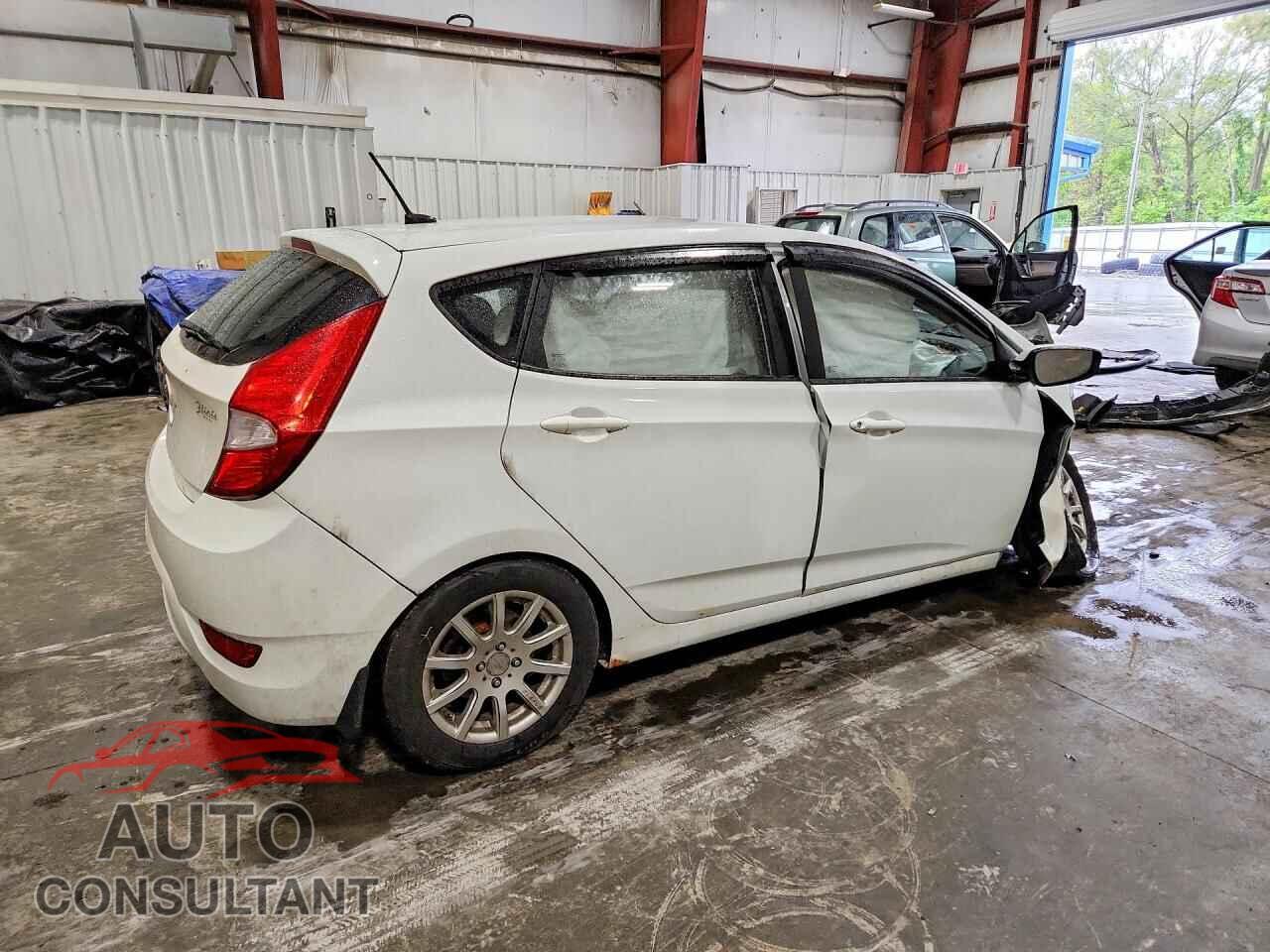 HYUNDAI ACCENT 2012 - KMHCT5AE1CU044402