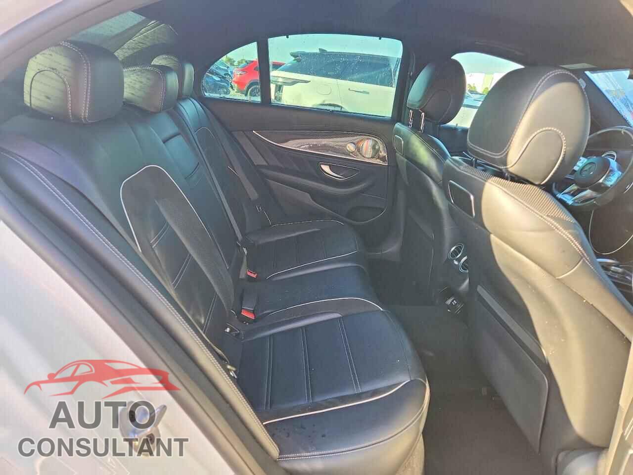 MERCEDES-BENZ E-CLASS 2019 - WDDZF8KB2KA525955