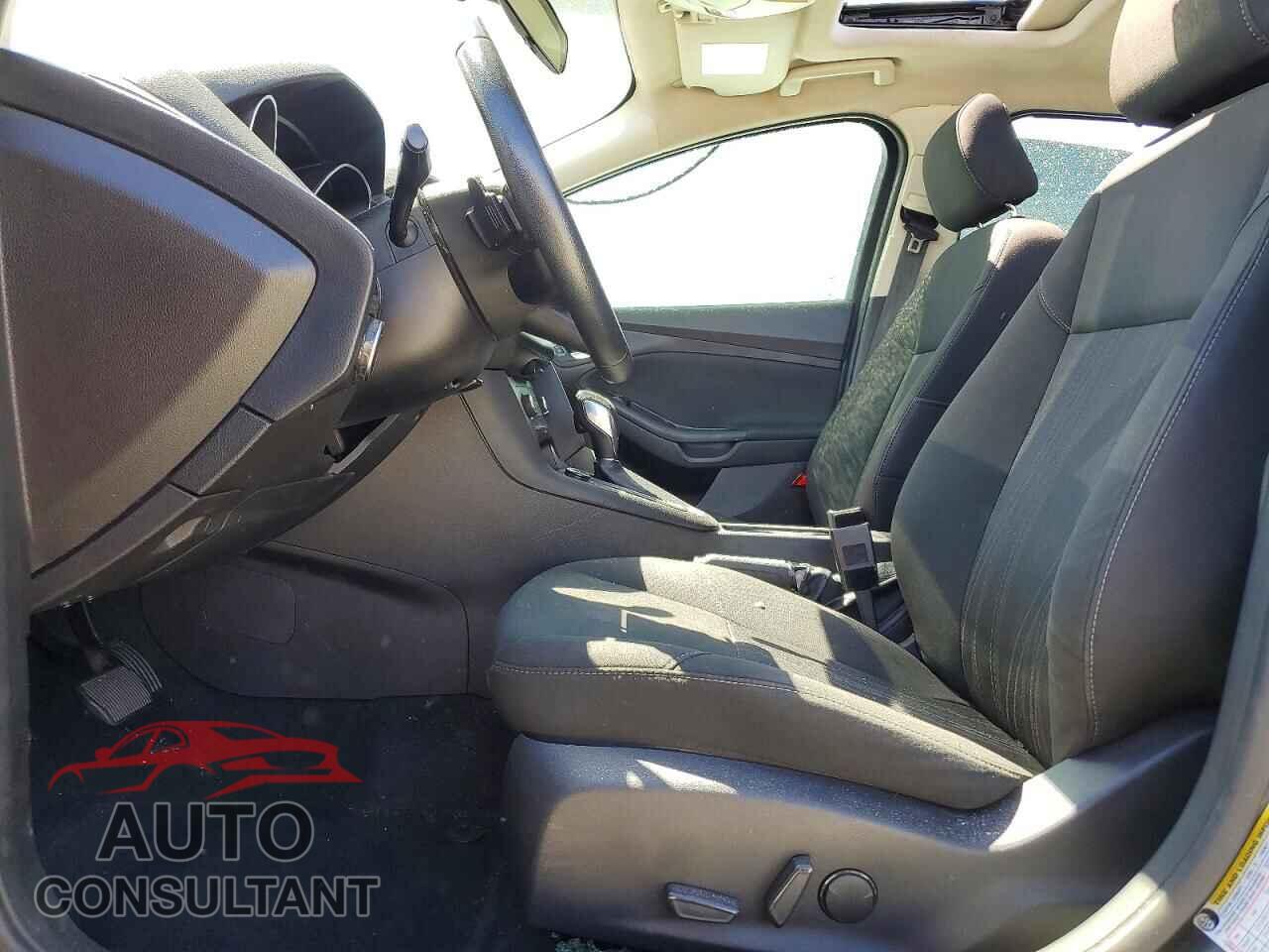 FORD FOCUS 2016 - 1FADP3K20GL234683