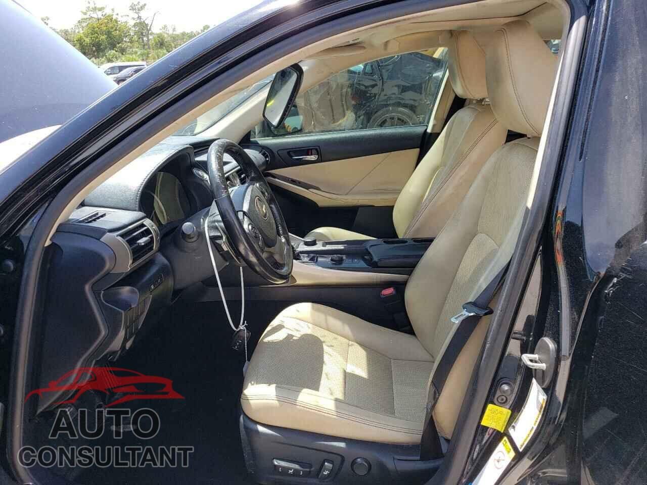 LEXUS IS 2015 - JTHBF1D29F5074214
