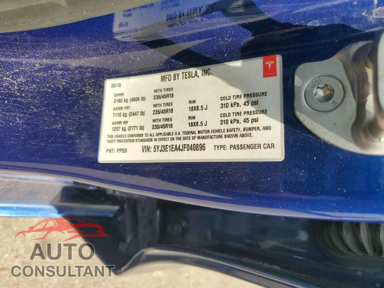 TESLA MODEL 3 2018 - 5YJ3E1EA4JF040896