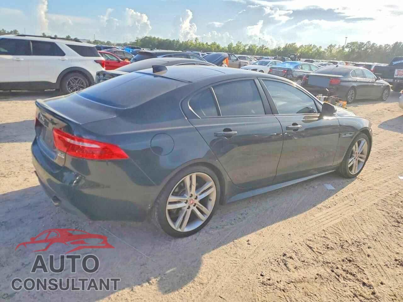 JAGUAR XE 2017 - SAJAL4BV2HA976042