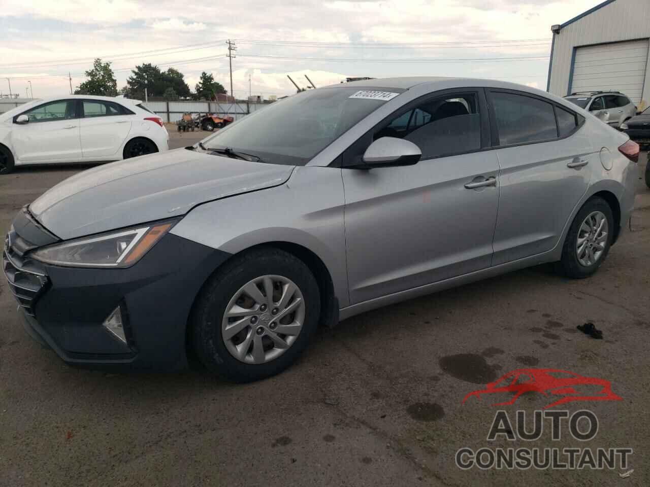 HYUNDAI ELANTRA 2020 - KMHD74LF8LU927017