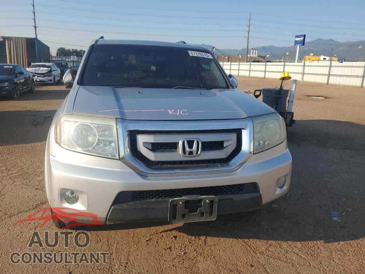 HONDA PILOT 2011 - 5FNYF4H98BB084990
