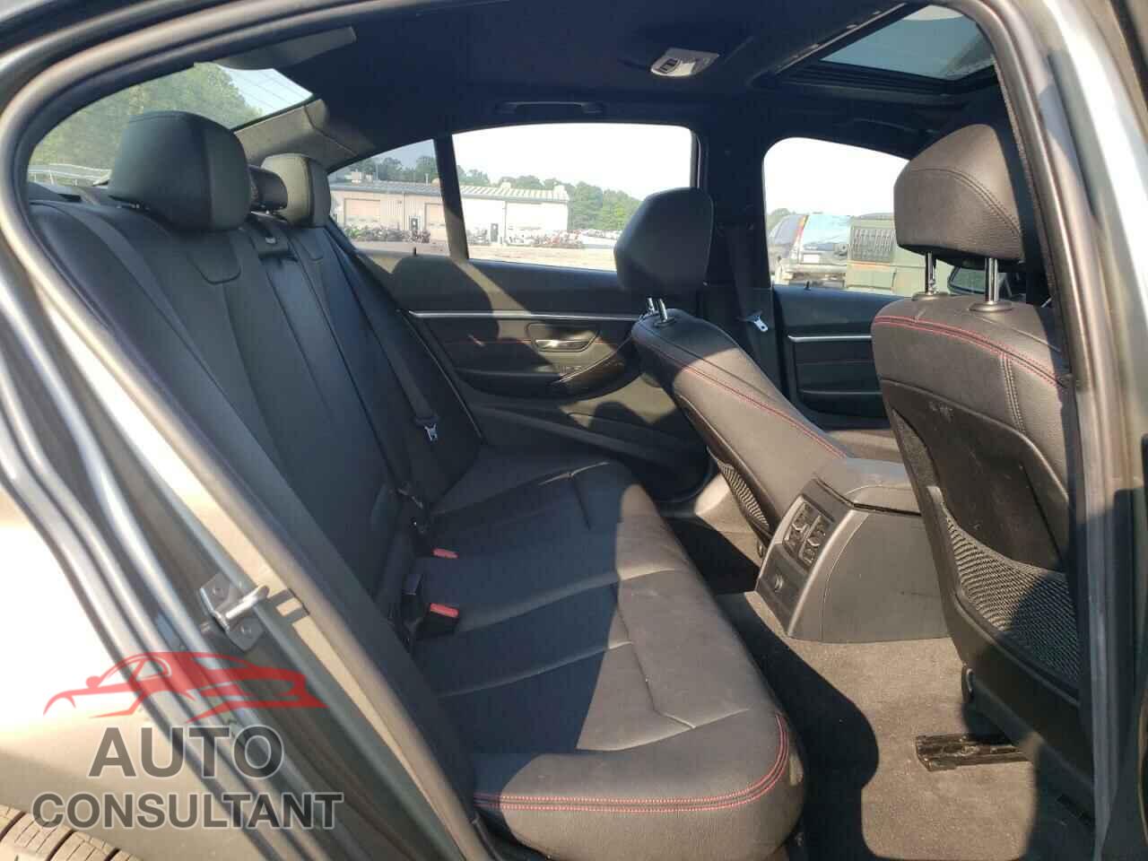 BMW 3 SERIES 2016 - WBA8E3G53GNT78556