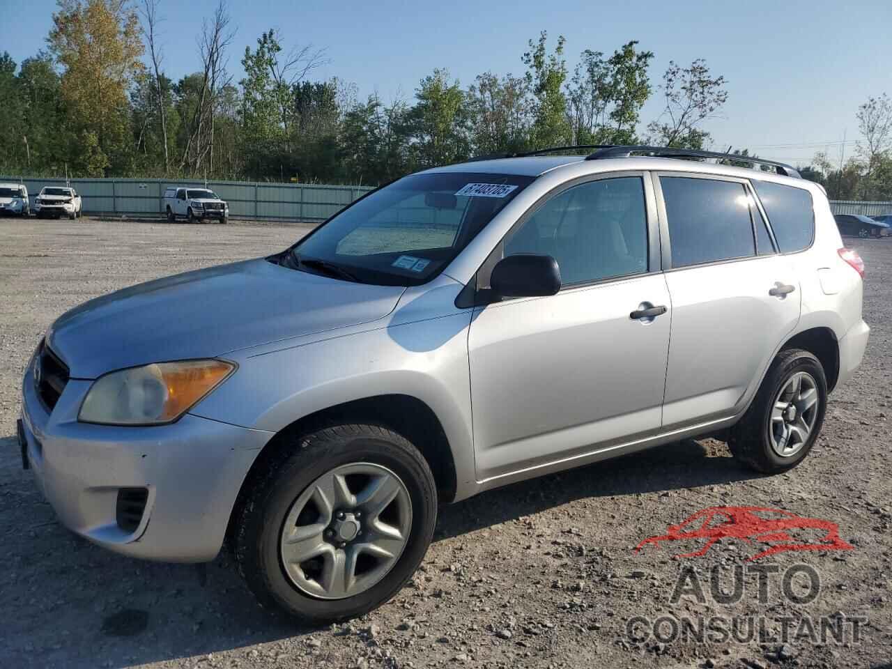 TOYOTA RAV4 2009 - JTMBF33V49D011718