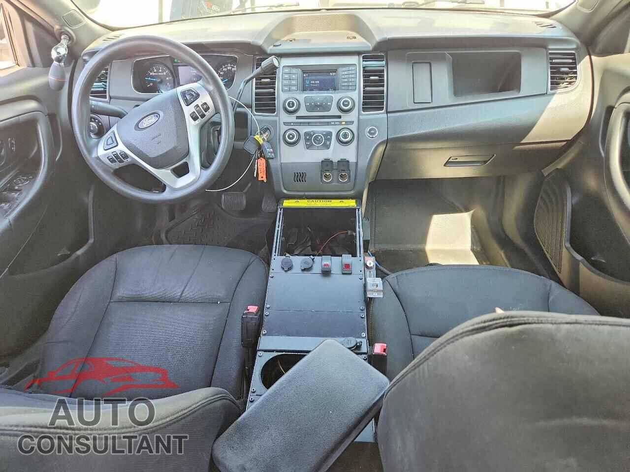 FORD TAURUS 2016 - 1FAHP2MT2GG136779