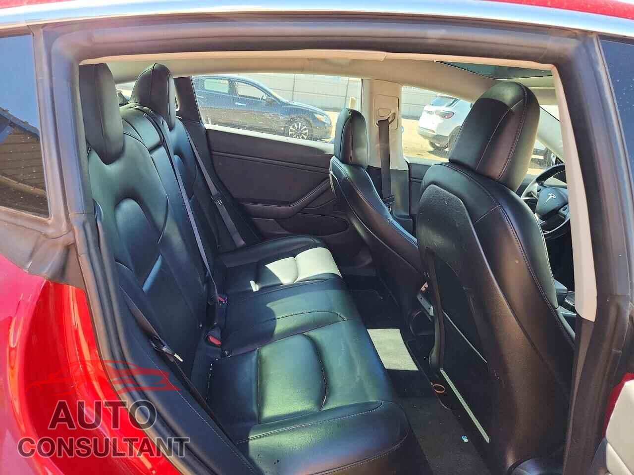 TESLA MODEL 3 2018 - 5YJ3E1EB5JF091428