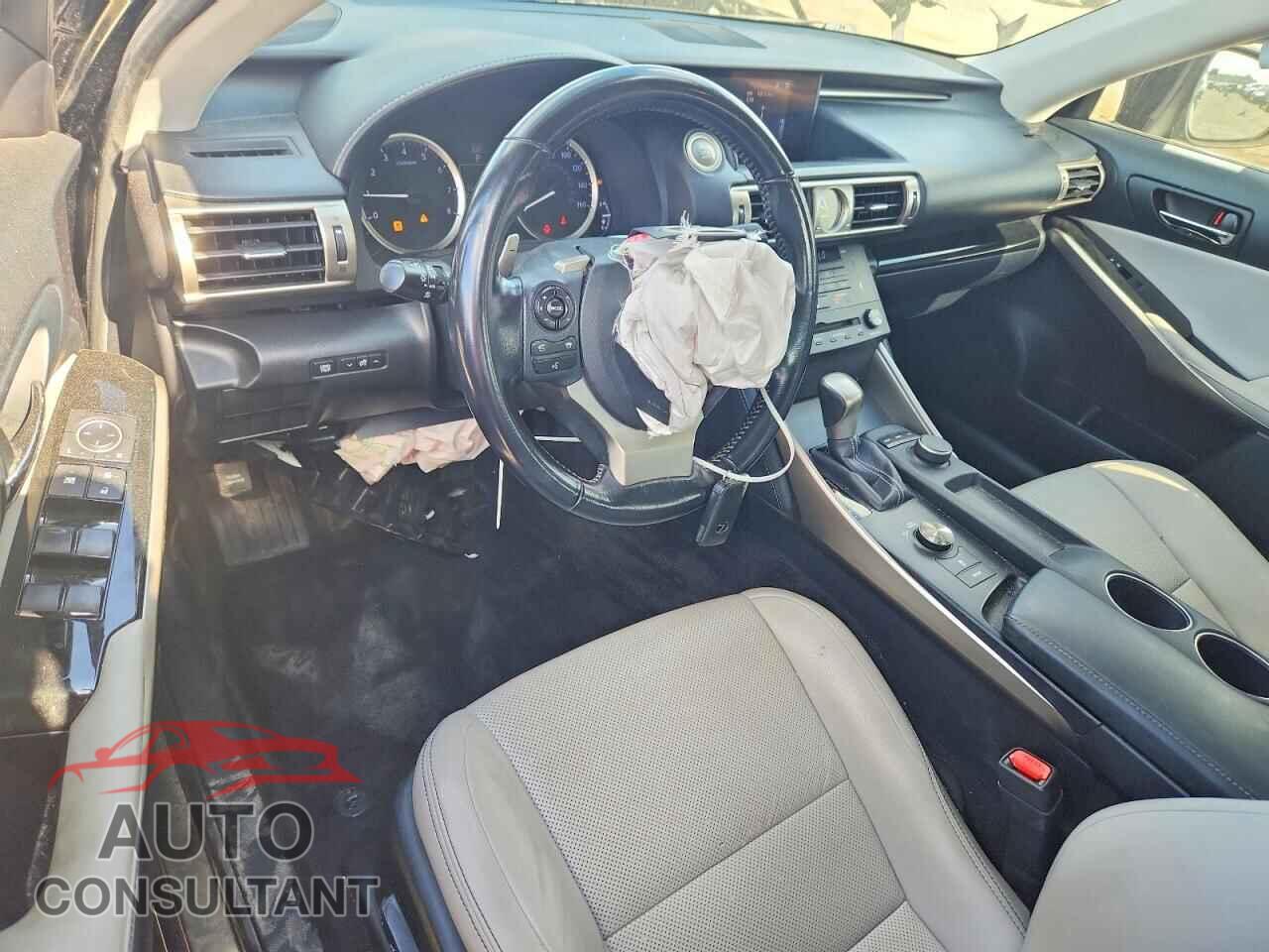 LEXUS IS 2016 - JTHBA1D25G5019498