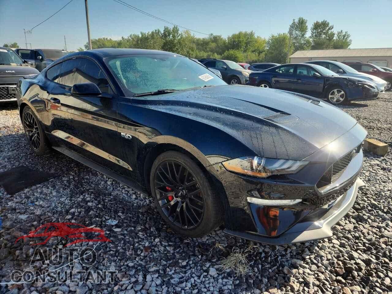 FORD MUSTANG 2018 - 1FA6P8CF9J5103092