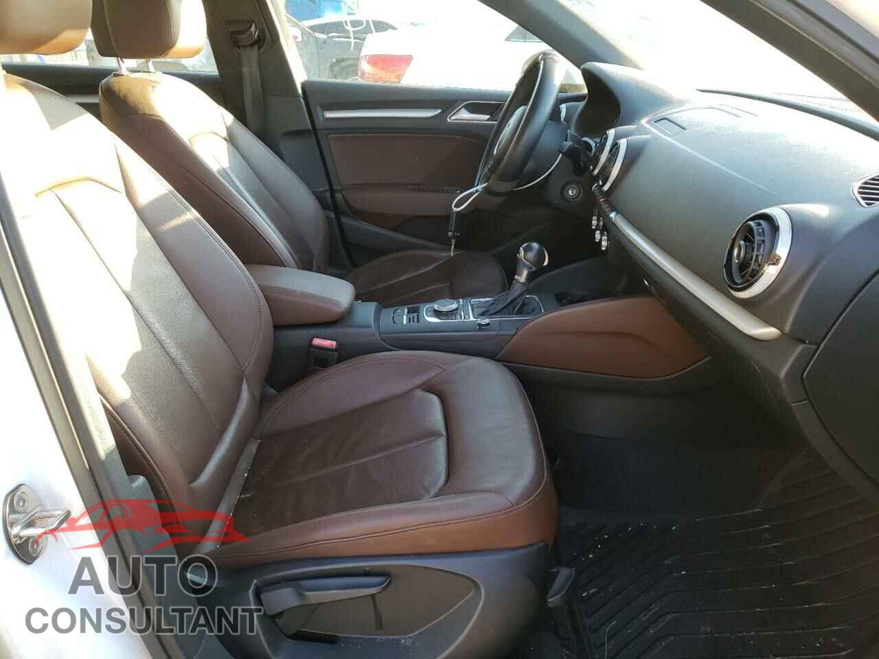AUDI A3 2016 - WAUA7GFF5G1038121