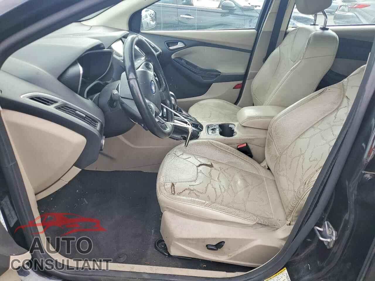 FORD FOCUS 2013 - 1FADP3R42DL126004