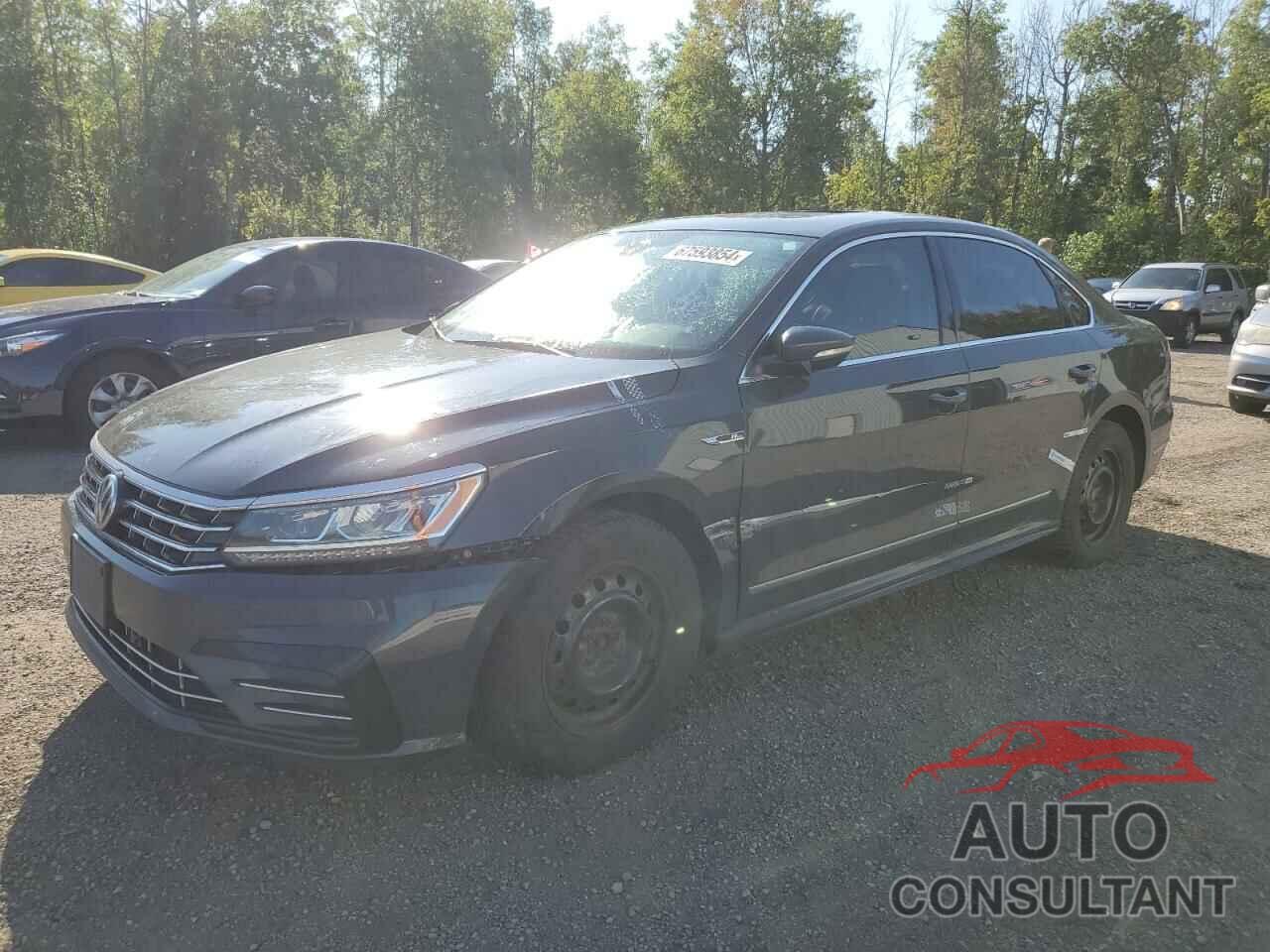 VOLKSWAGEN PASSAT 2017 - 1VWET7A33HC081016