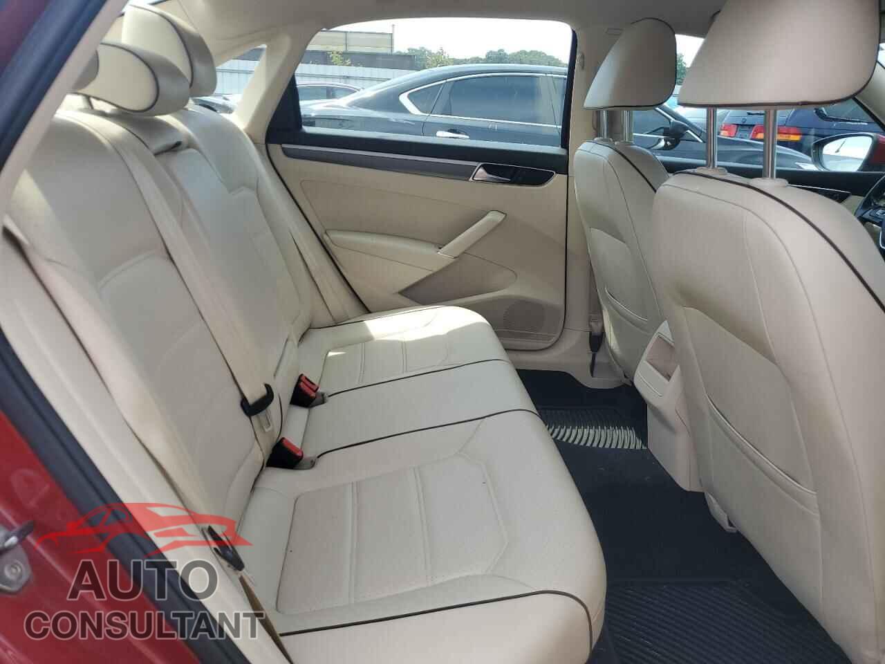 VOLKSWAGEN PASSAT 2017 - 1VWDT7A39HC044371