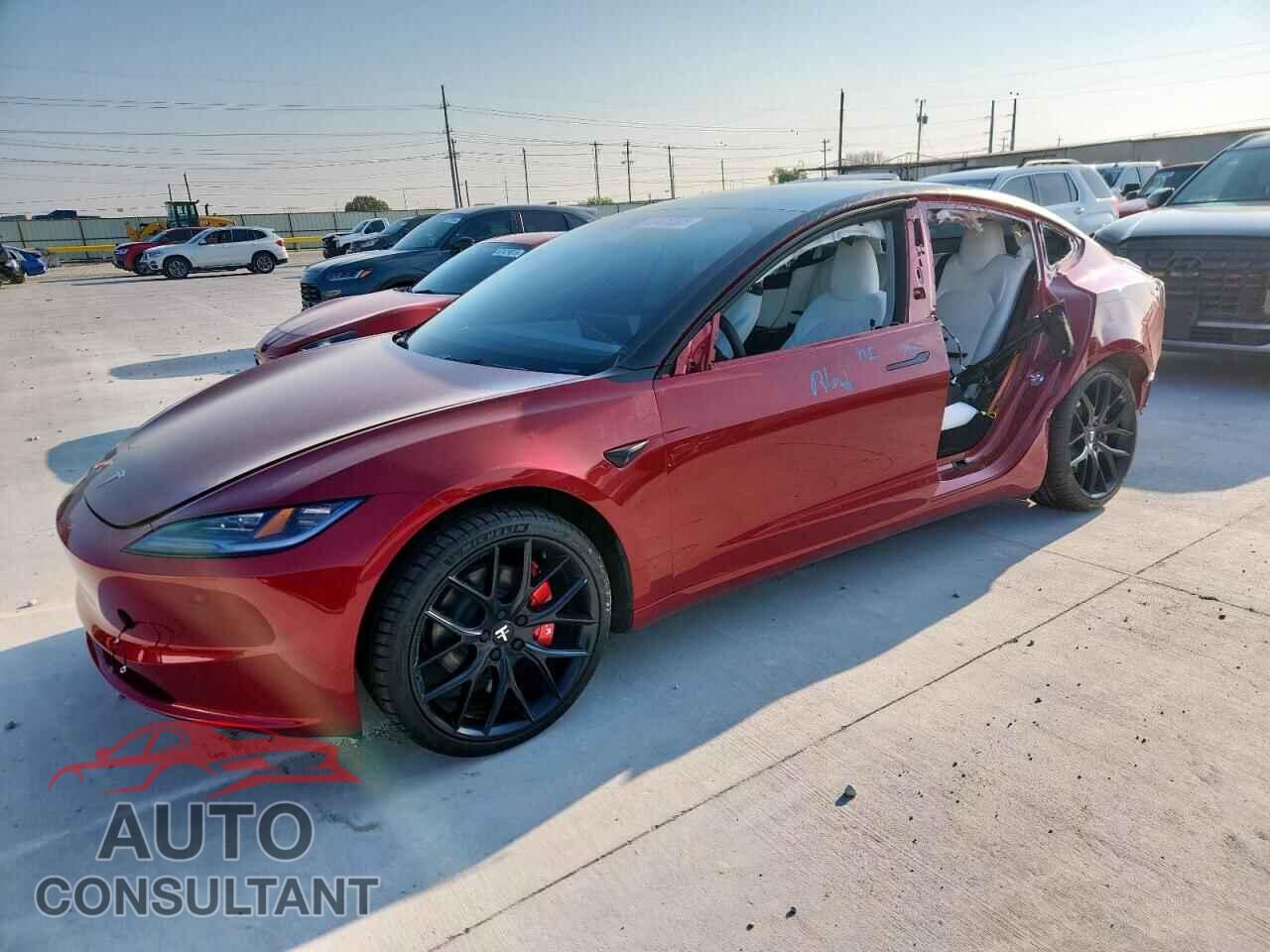 TESLA MODEL 3 2025 - 5YJ3E1EA5SF932074