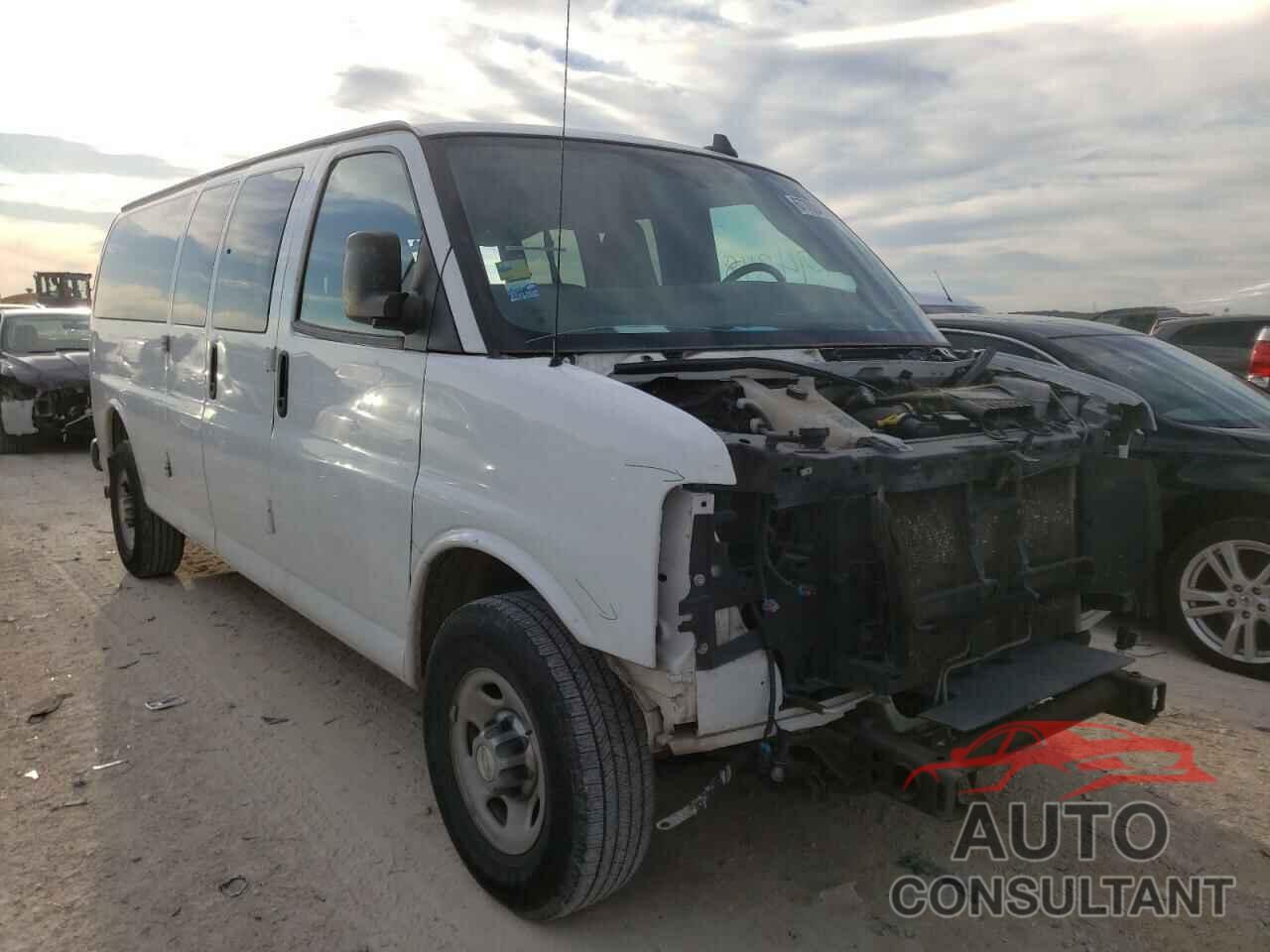 CHEVROLET EXPRESS 2017 - 1GAZGPFG8H1335375