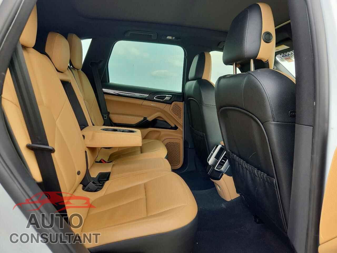 PORSCHE CAYENNE 2014 - WP1AA2A29ELA93828