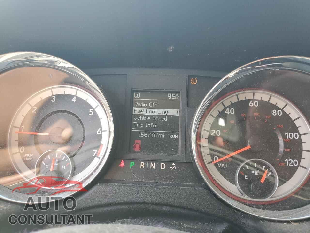 DODGE CARAVAN 2011 - 2D4RN5DG8BR608602