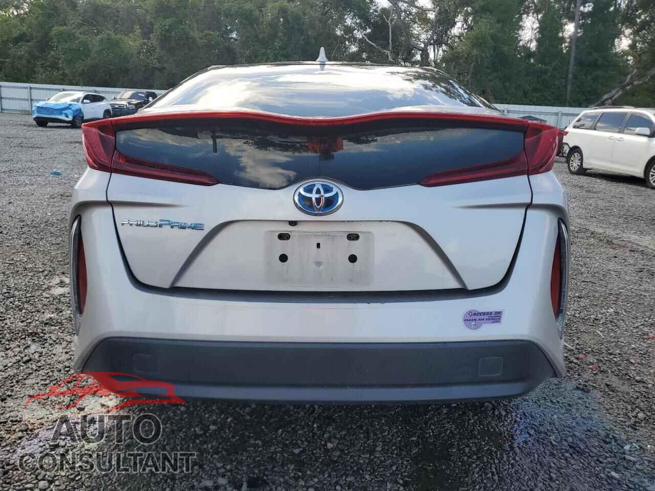 TOYOTA PRIUS 2018 - JTDKARFP8J3096572